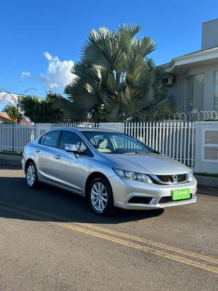 HONDA CIVIC 1.8 LXS 16V FLEX 4P MANUAL